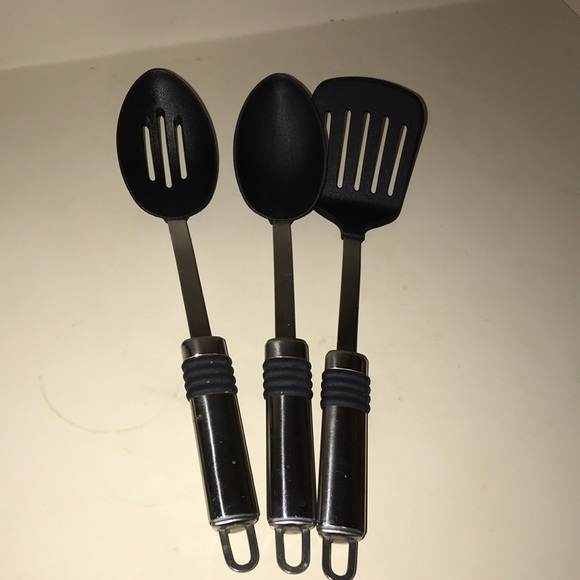 ONEIDAS STAINLESS KITCHEN UTENSILS (SET OF 3) - Picture 3 of 11